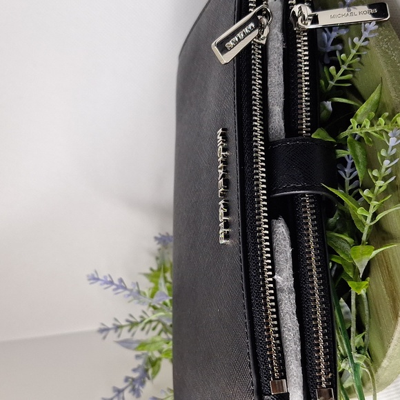 MICHAEL KORS WRISTLETš„° - Picture 6 of 11